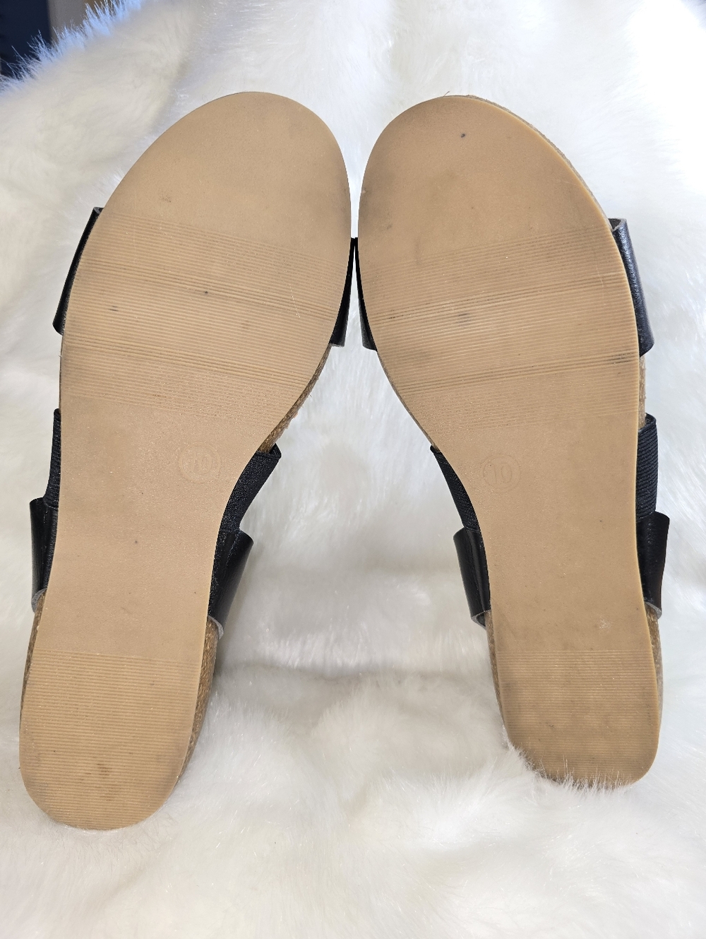 Universal Threads/Target Black Crisscross Elastic Strap Women's Sandals - Picture 9 of 11